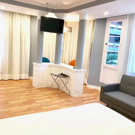 Miami Suites Apartment *