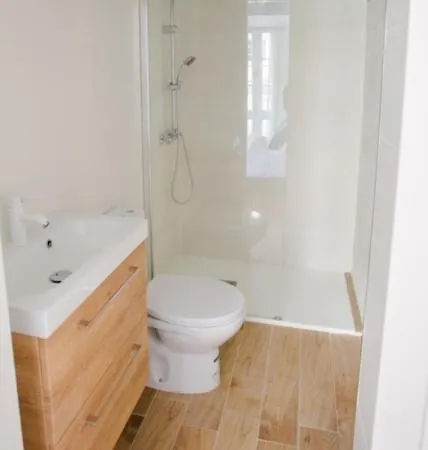 Miami Suites Apartment