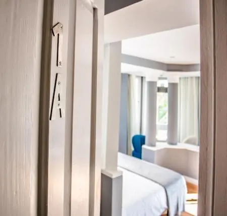 Miami Suites